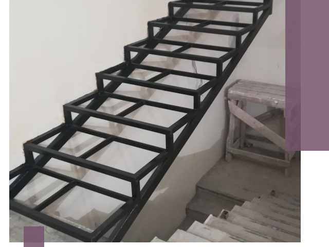 Демонтаж лестниц на металлокаркасе в Братске: быстрый вывоз и разбор