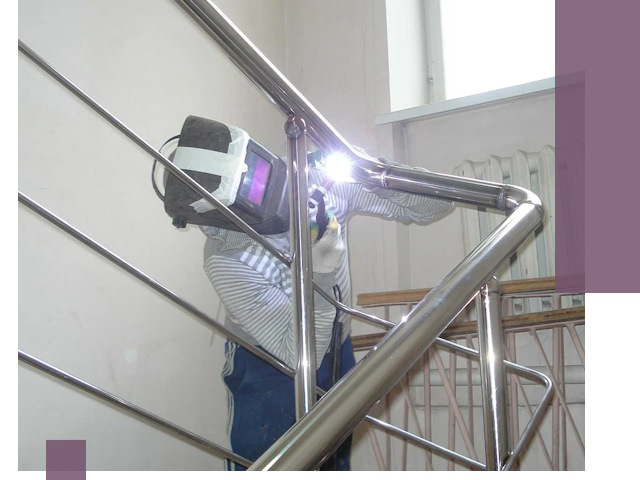 Монтаж перил и ограждений качественно в Братске