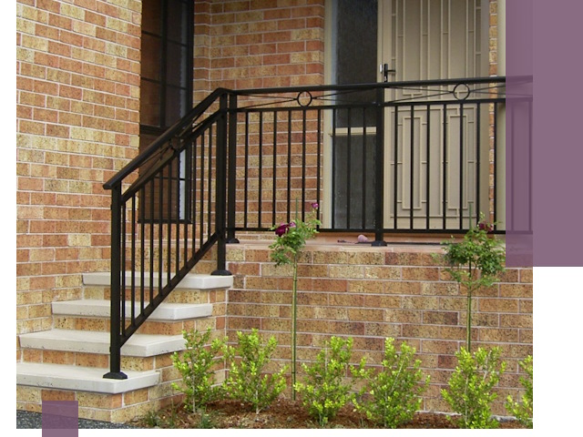 Уличные перила из металла под ключ в Братске