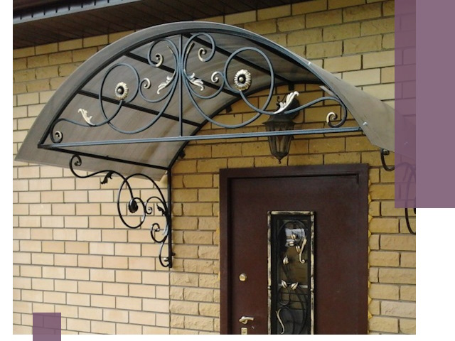 Изготовление козырьков из металла под ключ в Братске