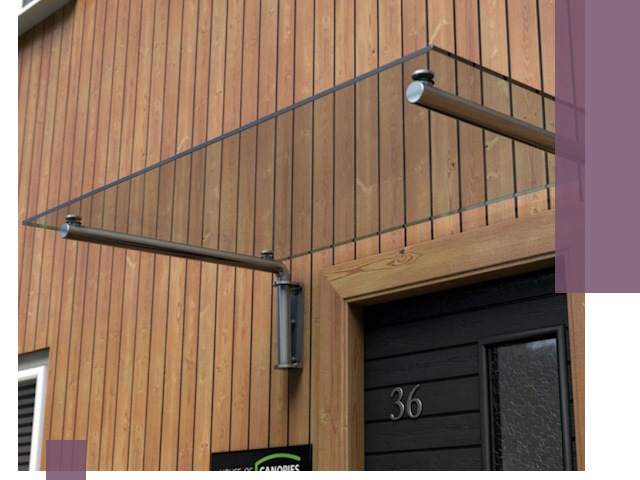 Стеклянные козырьки на входы и фасады в Братске