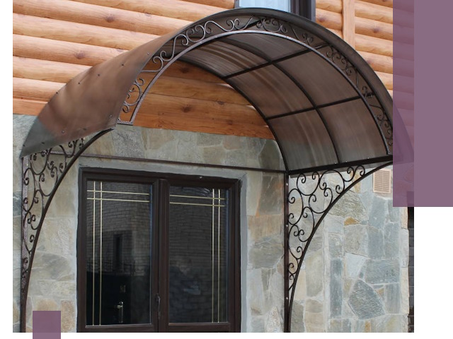 Арочные козырьки под ключ в Братске: изготовление и монтаж