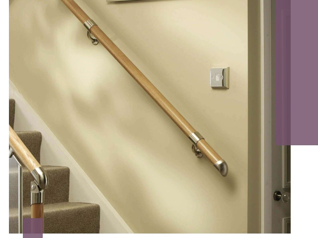 Монтаж пристенных поручней профессионально в Братске